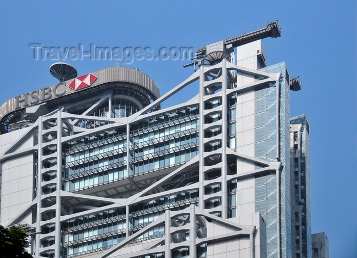 hong-kong35: Hong Kong: The Hongkong and Shanghai Banking Corporation, HSBC Main Building - 180-metres high - architect Norman Foster - logo and façade crane - photo by M.Torres - (c) Travel-Images.com - Stock Photography agency - Image Bank
