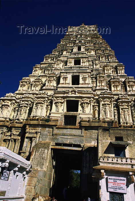 india385: India - Hampi, Karnataka: Hindu temple - Gopuram  - photo by E.Petitalot - (c) Travel-Images.com - Stock Photography agency - Image Bank