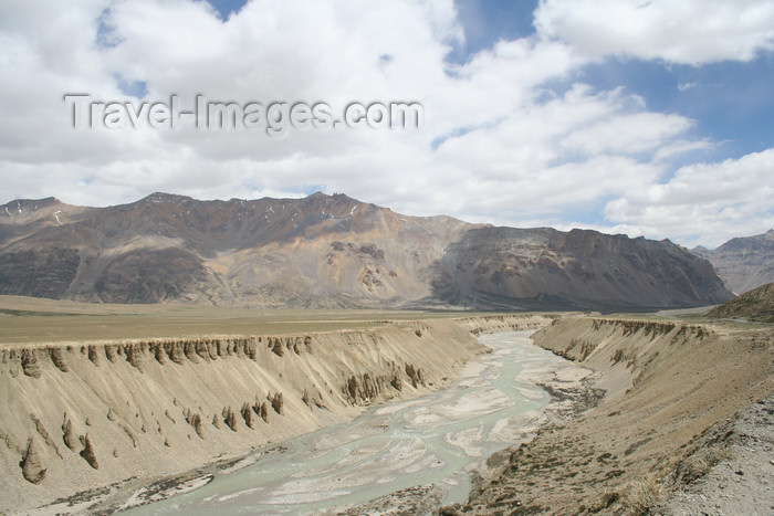 india409: India - Manali to Leh highway: river view - photo by M.Wright - (c) Travel-Images.com - Stock Photography agency - Image Bank