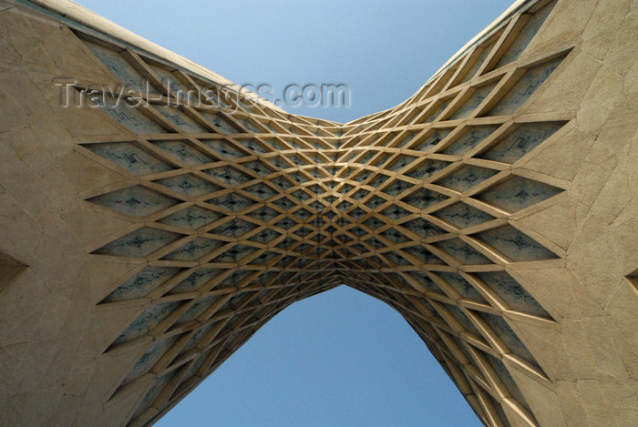 iran116: Iran - Tehran - Shahyaad Monument - Azadi square - below the arch - photo by M.Torres - (c) Travel-Images.com - Stock Photography agency - Image Bank