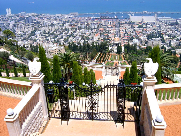 israel118: Haifa, Israel: gardens on mount Carmel - city view - photo by E.Keren - (c) Travel-Images.com - Stock Photography agency - Image Bank