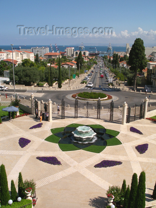 israel315: Haifa, Israel: fountain - base of Mount Carmel - photo by E.Keren - (c) Travel-Images.com - Stock Photography agency - Image Bank