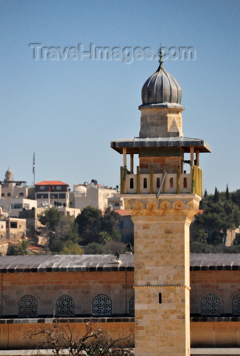 israel475: Jerusalem / al-Quds, Israel: al-Fakhariyya Minaret, Al-Aqsa mosque complex - built in 1278 on the southwestern corner of Temple Mount by the Mamluk sultan Lajin - muqarnas decorate the muezzin's balcony - Esplanade of the Mosques - Haram el-Sherif - photo by M.Torres - (c) Travel-Images.com - Stock Photography agency - Image Bank