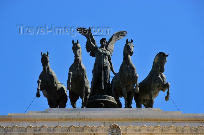 italy457: Rome, Italy: Monument of Vittorio Emanuele II - The Vittoriano - Quadriga dell'Unità, sculpture by Carlo Fontana - photo by M.Torres - (c) Travel-Images.com - Stock Photography agency - Image Bank