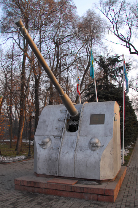 kazakhstan298: Kazakhstan, Almaty: 28 Panfilov Heroes' Park - gun turret from the Kirov cruiser - photo by M.Torres - (c) Travel-Images.com - Stock Photography agency - Image Bank