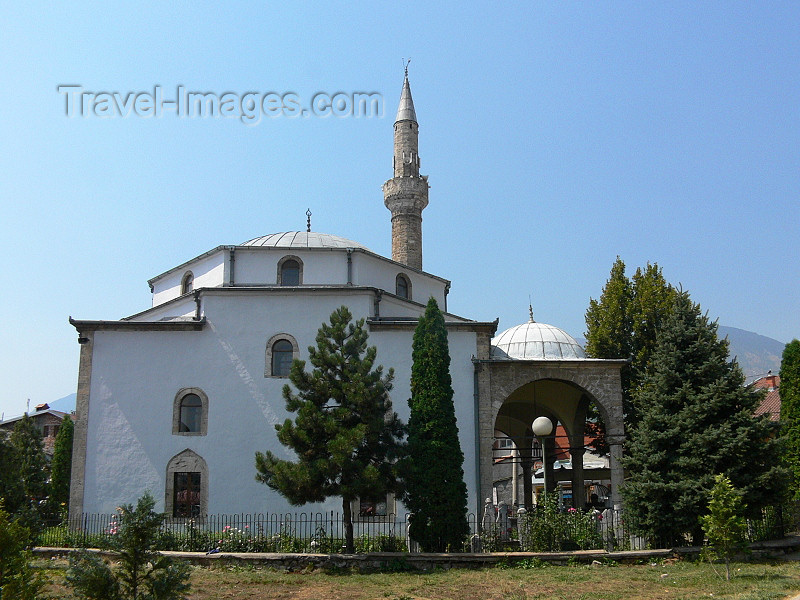 kosovo58: Kosovo - Pec / Peja: Bajrakli Mosque - side view - photo by J.Kaman - (c) Travel-Images.com - Stock Photography agency - Image Bank