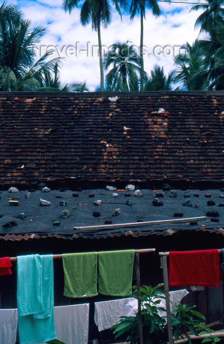 laos52: Laos - Luang Prabang - Clothes drying in the sun (photo by K.Strobel) - (c) Travel-Images.com - Stock Photography agency - Image Bank