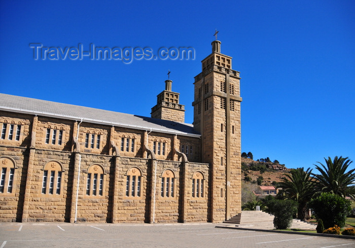 lesotho24: Maseru, Lesotho: Our Lady of Victory Cathedral - side view - Roman Catholic Archdiocese of Maseru - photo by M.Torres - (c) Travel-Images.com - Stock Photography agency - Image Bank