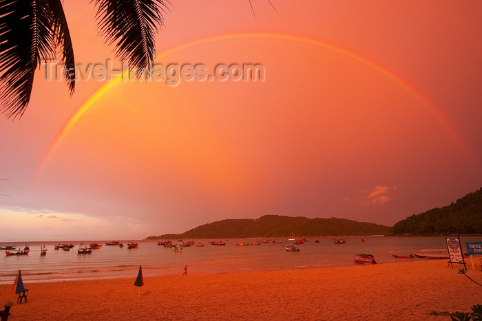 mal64: Malaysia - Pulau Perhentian / Perhentian Island, Terengganu: red sky (photo by Jez Tryner) - (c) Travel-Images.com - Stock Photography agency - Image Bank
