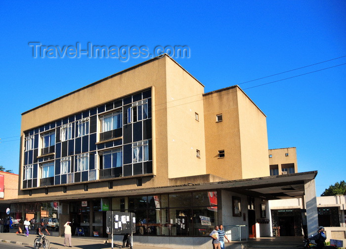 malawi34: Blantyre, Malawi: Post Office - Glynn Jones Road - Malawi Posts Corporation - photo by M.Torres - (c) Travel-Images.com - Stock Photography agency - Image Bank