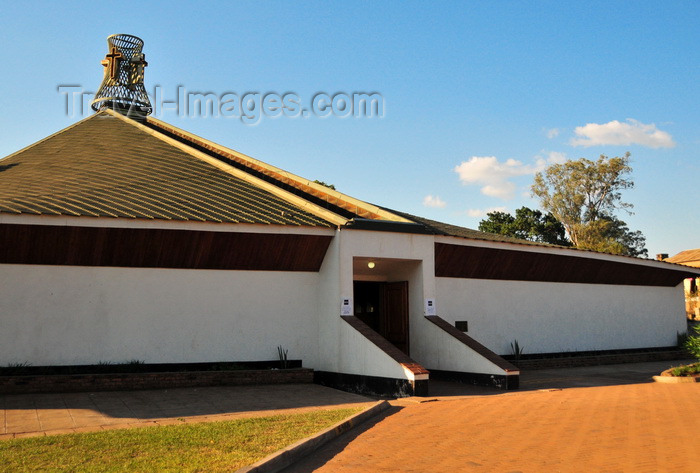 malawi41: Blantyre, Malawi: multi-purpose hall, modern annex to St Michael and All Angels Church - photo by M.Torres - (c) Travel-Images.com - Stock Photography agency - Image Bank