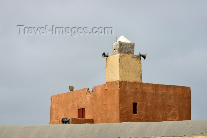 mauritania27: Nouakchott, Mauritania: small reddish mosque of the fishing harbor- photo by M.Torres - (c) Travel-Images.com - Stock Photography agency - Image Bank