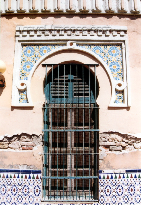 melilla22: Melilla: central mosque - window detail / Mezquita central - ventana - arquitecto Enrique Nieto y Nieto - photo by M.Torres - (c) Travel-Images.com - Stock Photography agency - Image Bank