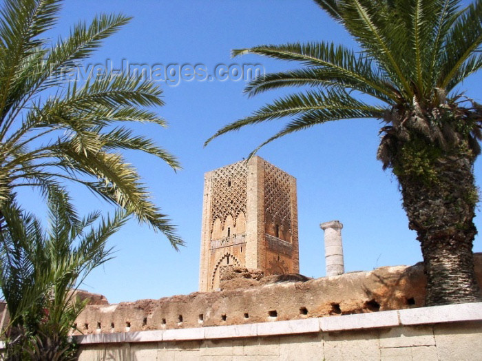 moroc233: Morocco / Maroc - Rabat: Hassan tower in red sandstone - constructed by the berber Almohad ruler Yacoub El Mansour / Tour Hassan - photo by J.Kaman - (c) Travel-Images.com - Stock Photography agency - Image Bank