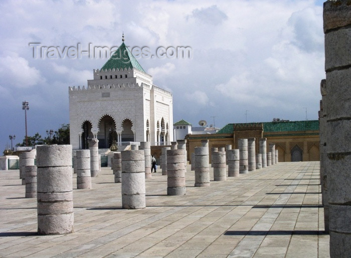moroc235: Morocco / Maroc - Rabat: mausoleum of Mohammed V - pavilion - photo by J.Kaman - (c) Travel-Images.com - Stock Photography agency - Image Bank
