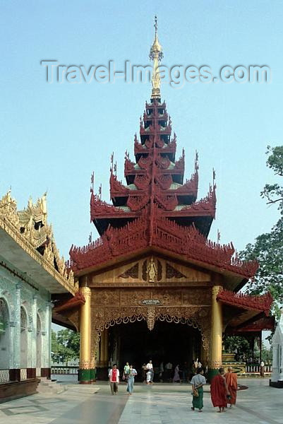 myanmar178: Myanmar / Burma - Yangon / Rangoon: Shwedagon pagoda (photo by J.Kaman) - (c) Travel-Images.com - Stock Photography agency - Image Bank