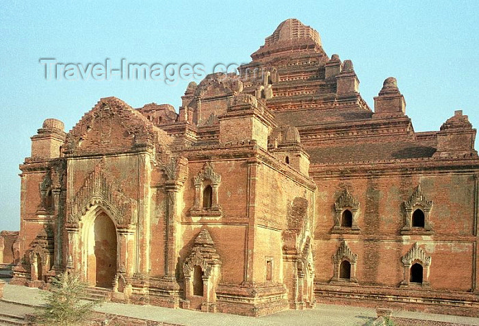 myanmar184: Myanmar / Burma - Bagan: ruined temple - Dhammayangyi Pahto - Bagan's most massive shrine - religion - Buddhism (photo by J.Kaman) - (c) Travel-Images.com - Stock Photography agency - Image Bank