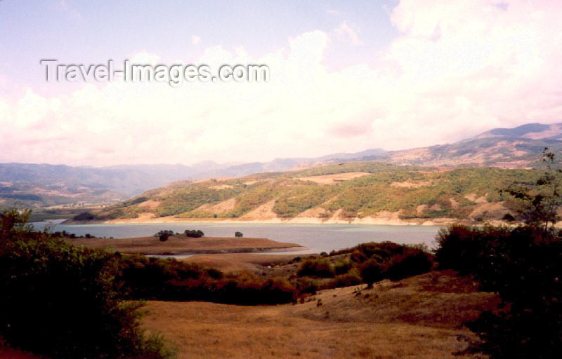 nk11: Nagorno Karabakh - Dirimbon: the Sarsang reservoir (photo by M.Torres) - (c) Travel-Images.com - Stock Photography agency - Image Bank