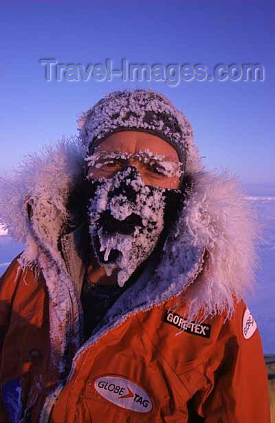 north-pole3: above the 89th parallel - Eric Philips en route to the North Pole from Siberia (photo by Eric Philips) - (c) Travel-Images.com - Stock Photography agency - Image Bank