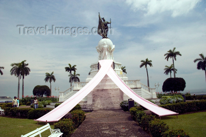 panama5: Panama - Panama City - statue of Balboa with a double tail - sculpted by Miguel Blan and Mariano Benlliure i Gil - donated by King Alfonso XIII of Spain - photo by D.Smith - (c) Travel-Images.com - Stock Photography agency - Image Bank