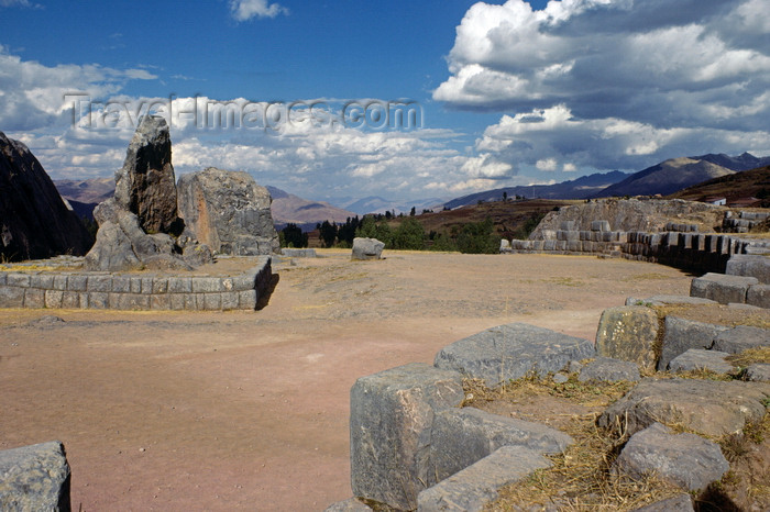 peru131: Qenko, Cuzco region, Peru: a carved rock monolith dominates the Inca shrine - photo by C.Lovell - (c) Travel-Images.com - Stock Photography agency - Image Bank