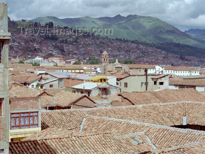 peru33: Cuzco, Peru: over the roofs - Spanish tiles - photo by M.Bergsma - (c) Travel-Images.com - Stock Photography agency - Image Bank
