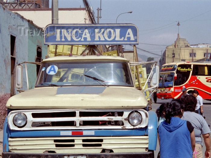 peru54: Lima, Peru: drink Inca Kola - Inca Cola truck - photo by M.Bergsma - (c) Travel-Images.com - Stock Photography agency - Image Bank