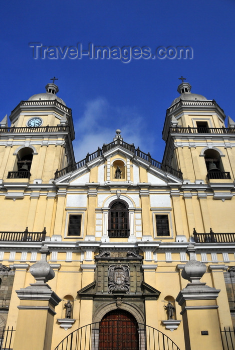 peru61: Lima, Peru: Baroque falaçade of the Basilica of San Pedro - Jesuit church at the corner of Azangaro and Ucayali streets - photo by M.Torres - (c) Travel-Images.com - Stock Photography agency - Image Bank