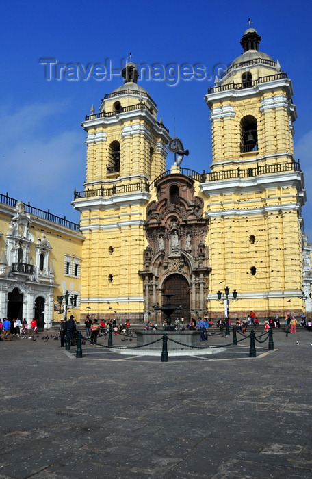 peru65: Lima, Peru: Basilica of San Francisco - part of a Franciscan monastery - corner of Ancash and Lampa streets - photo by M.Torres - (c) Travel-Images.com - Stock Photography agency - Image Bank