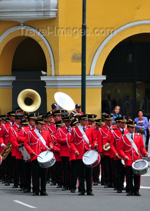 peru86: Lima, Peru: Peruvian National Police marching band in Plaza de Armas - change of the guard parade - photo by M.Torres - (c) Travel-Images.com - Stock Photography agency - Image Bank