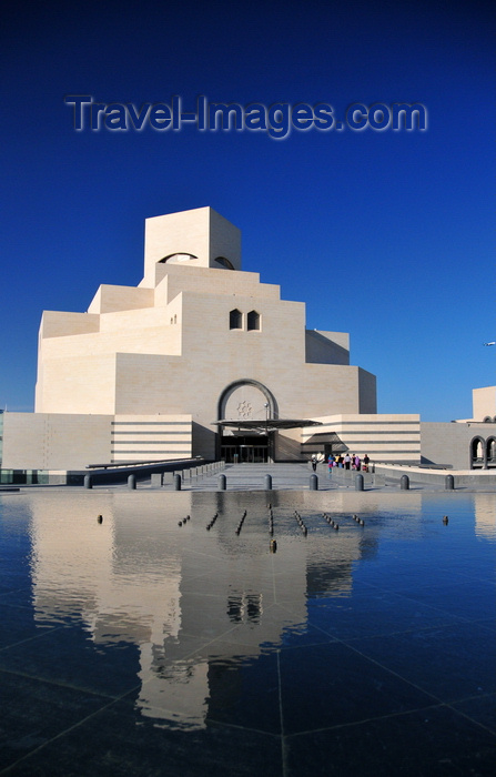 qatar68: Doha, Qatar: limestone facade of the Museum of Islamic Art reflected in the pond - Doha's flagship museum - photo by M.Torres - (c) Travel-Images.com - Stock Photography agency - Image Bank