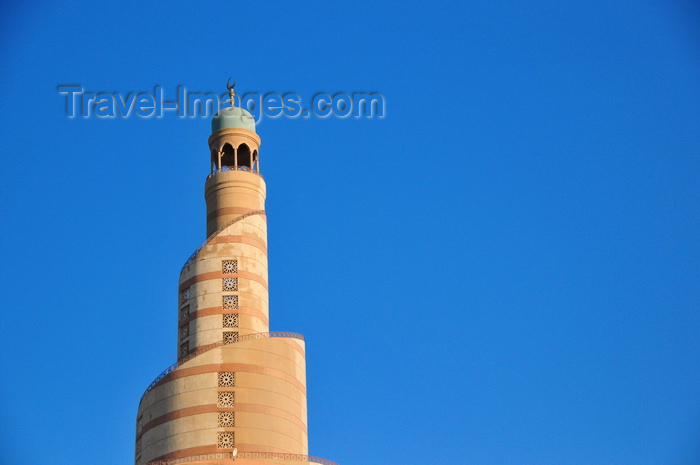 qatar85: Doha, Qatar: Qatar Islamic Cultural Center, FANAR, meaning 'lighthouse' - spiral minaret, evoking Samarra's Malwiya Tower - photo by M.Torres - (c) Travel-Images.com - Stock Photography agency - Image Bank