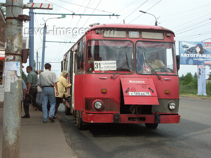 russia455: Russia - Udmurtia - Izhevsk:  Izhevsk bus, produced locally by Izhmash - photo by P.Artus - (c) Travel-Images.com - Stock Photography agency - Image Bank