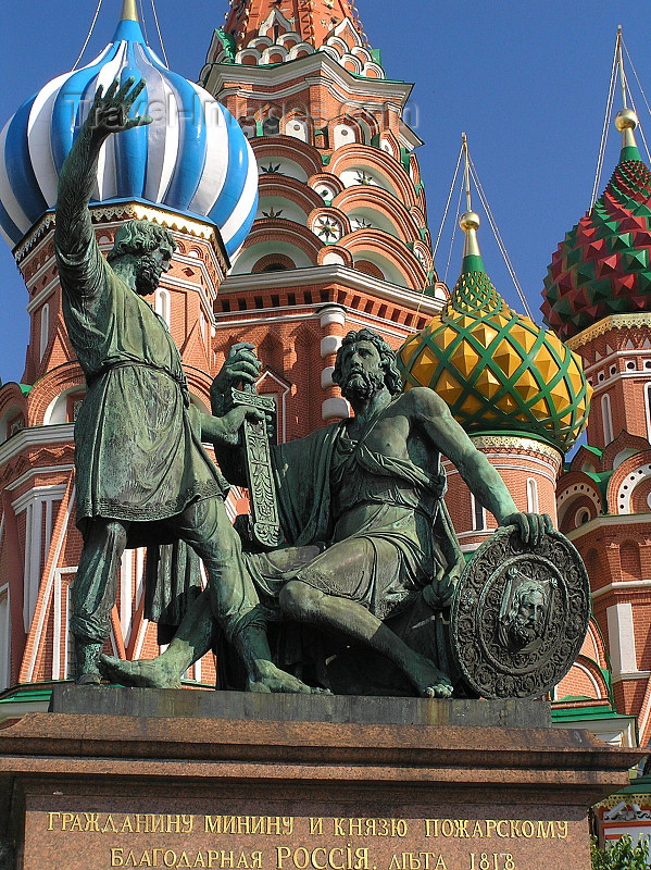 russia695: Russia - Moscow: Monument to Kuzma Minin and Dmitry Pozharsky at St Basil's Cathedral - Red Square - photo by J.Kaman - (c) Travel-Images.com - Stock Photography agency - Image Bank
