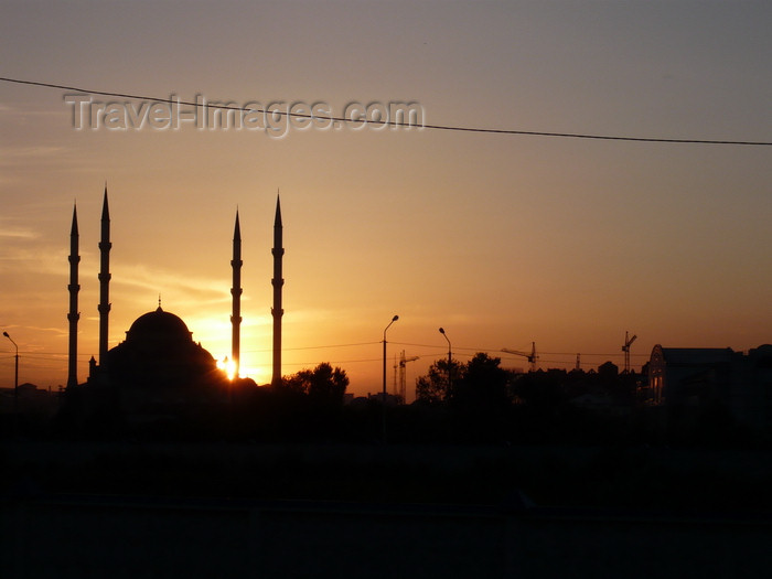 russia779: Chechnya, Russia - Grozny - Europe's largest mosque - Grozny central mosque, named 'The Heart of Chechnya' - built with Turkish support and, as usual in Ottoman mosques, inspired in the Agya Sophia church - Chechen mosque in the sunset - silhouette - photo by A.Bley - (c) Travel-Images.com - Stock Photography agency - Image Bank