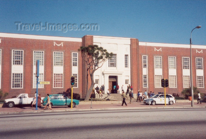 safrica35: Port Elizabeth / PLZ, Eastern Cape province, South Africa: main street - photo by M.Torres - (c) Travel-Images.com - Stock Photography agency - Image Bank