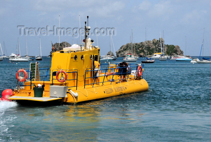 saint-barthelemy34: Gustavia, St. Barts / Saint-Barthélemy: the Yellow Submarine sets sail to the Marine Park of Saint Barth - semi-submersible tour ship - Les Gros Islets in the background - photo by M.Torres - (c) Travel-Images.com - Stock Photography agency - Image Bank
