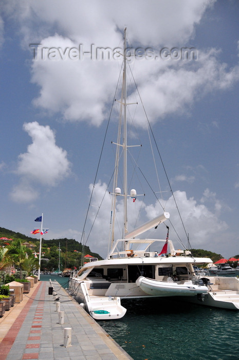 saint-barthelemy46: Gustavia, St. Barts / Saint-Barthélemy: aft view of the charter catamaran Akasha - based in the BVIs - photo by M.Torres - (c) Travel-Images.com - Stock Photography agency - Image Bank