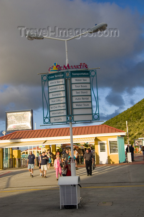 saint-martin44: Sint-Maarten - Pointe Blanche: cruise terminal - photo by D.Smith - (c) Travel-Images.com - Stock Photography agency - Image Bank