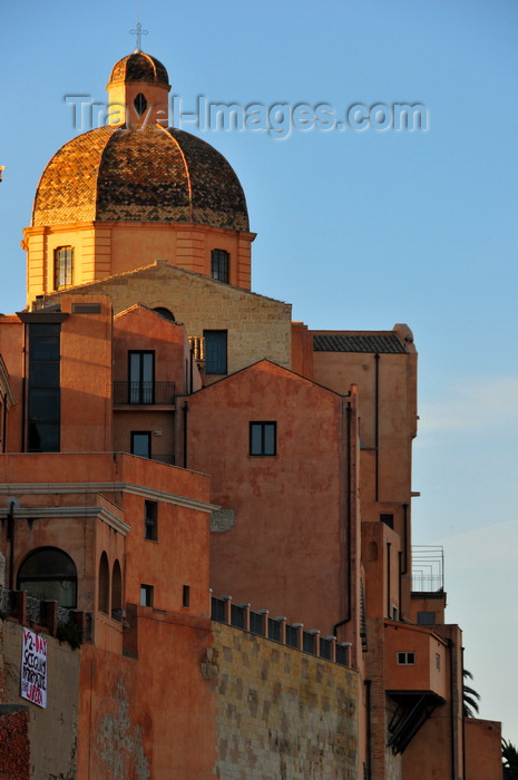 sardinia317: Cagliari, Sardinia / Sardegna / Sardigna: dome of St Mary's Cathedral above the houses of the Castle district - view from Terrazza Umberto I - quartiere Castello - photo by M.Torres - (c) Travel-Images.com - Stock Photography agency - Image Bank
