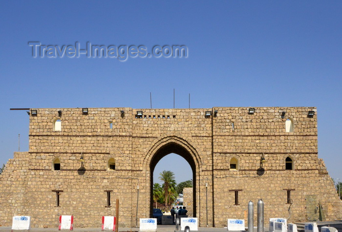 saudi-arabia26: Jeddah, Saudi Arabia: Medina gate - part of the old city wall that used to surround Al-Balad, Historic Jeddah, the Gate to Makkah, UNESCO World Heritage Site - photo by M.Torres - (c) Travel-Images.com - Stock Photography agency - Image Bank