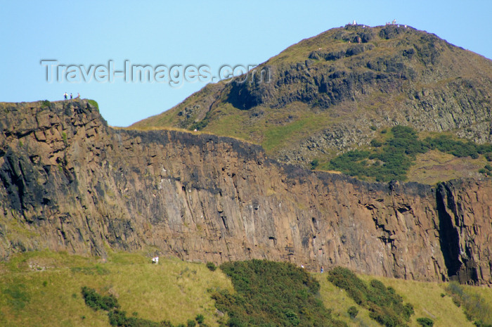 scot120: Scotland - Edinburgh: Arthur's Seat, an extinct volcano, sits in the middle ofthe City - photo by C.McEachern - (c) Travel-Images.com - Stock Photography agency - Image Bank