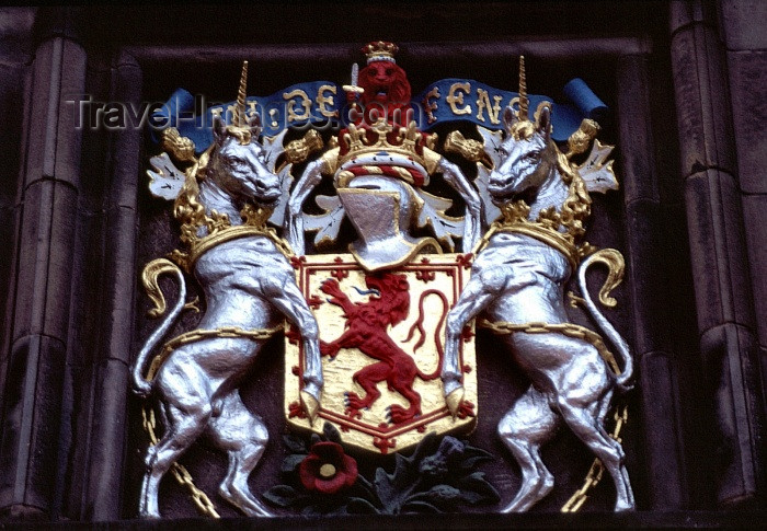 scot26: Scotland - Ecosse - Edinburgh: Scottish coat of arms - a lion rampant within a double tressure flory counter-flory Gules - photo by F.Rigaud - (c) Travel-Images.com - Stock Photography agency - Image Bank