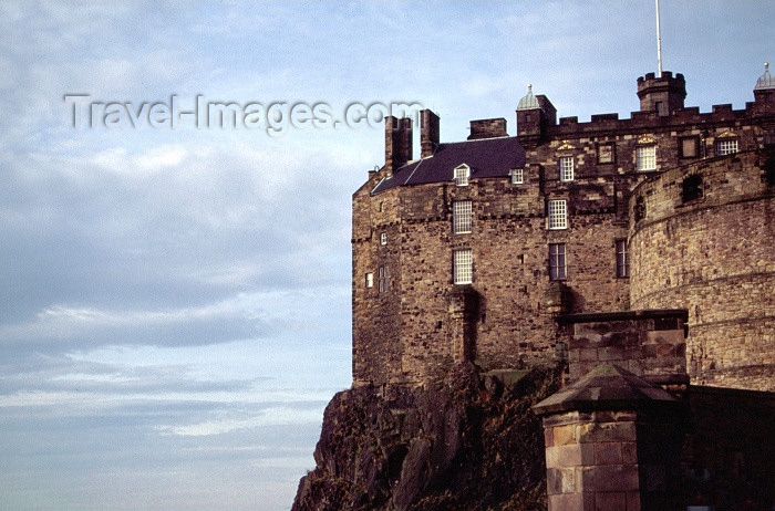 scot29: Scotland - Ecosse - Edinburgh: the castle - detail - cliff edge - photo by F.Rigaud - (c) Travel-Images.com - Stock Photography agency - Image Bank