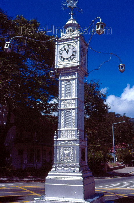 seychelles1: Mahé / SEZ / Mahe island, Seychelles: Victoria - replica of the clock tower on London's Vauxhall Bridge - 'Lorloz' - tourist attraction - photo by F.Rigaud - (c) Travel-Images.com - Stock Photography agency - Image Bank
