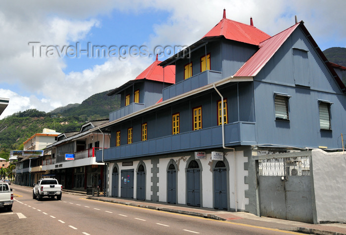 seychelles78: Mahe, Seychelles: Victoria - Creole buildings on Albert street - photo by M.Torres - (c) Travel-Images.com - Stock Photography agency - Image Bank