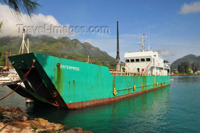 seychelles91: Mahe, Seychelles: Victoria - in the port - small freighter - photo by M.Torres - (c) Travel-Images.com - Stock Photography agency - Image Bank