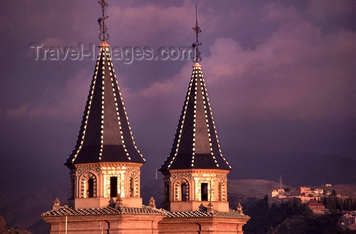 Spain / España - Granada: Alcaiceria - mudejar towers (photo by F.Rigaud)