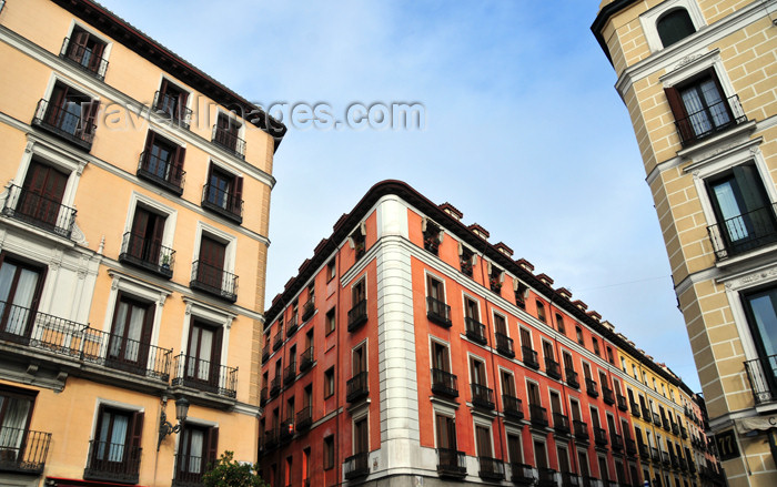 spai461: Madrid, Spain: Calle Mayor, entrance to Calle de San Nicolás - photo by M.Torres - (c) Travel-Images.com - Stock Photography agency - Image Bank