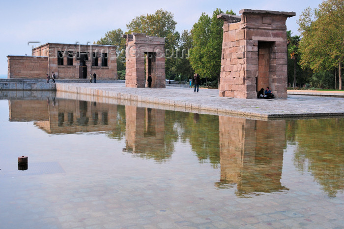 spai9: Spain / España - Madrid: Egyptian temple of Debod, brought from Aswan - built by Pharaoh Zakheramon - Parque del Oeste - photo by M.Torres - (c) Travel-Images.com - Stock Photography agency - Image Bank